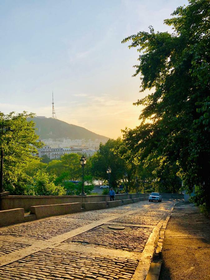 Hb Apartments Akhvelediani II Tbilisi ภายนอก รูปภาพ