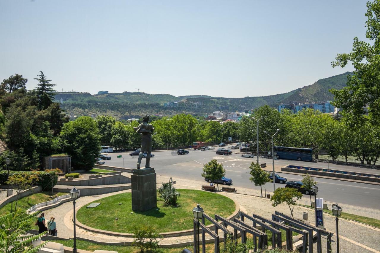 Hb Apartments Akhvelediani II Tbilisi ภายนอก รูปภาพ