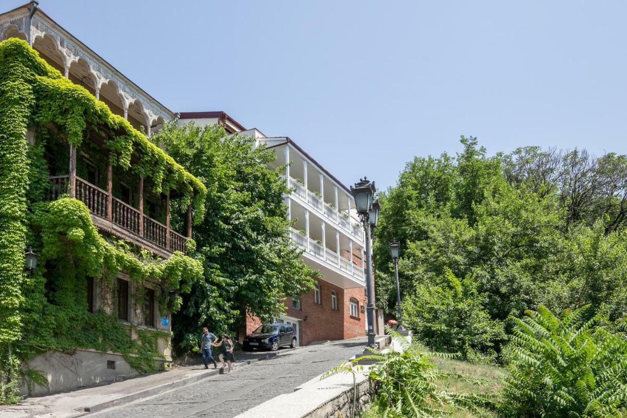 Hb Apartments Akhvelediani II Tbilisi ภายนอก รูปภาพ